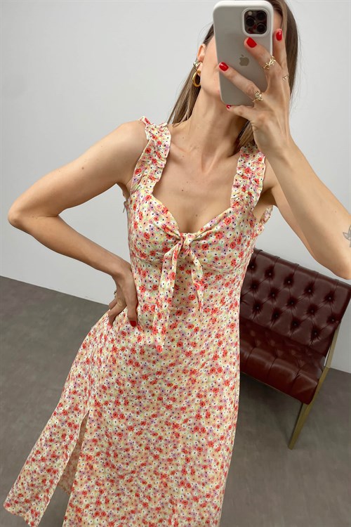 Turuncu Çiçek Desenli Yırtmaçlı Elbise
